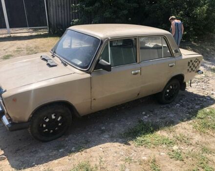 Коричневый ВАЗ 2101, объемом двигателя 1.3 л и пробегом 400 тыс. км за 597 $, фото 2 на Automoto.ua