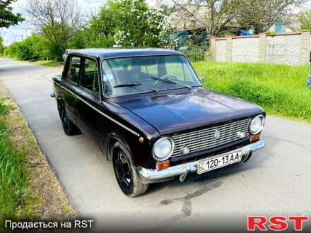 ВАЗ 2101 1979 у Новомосковске на Automoto.ua Коричневий ВАЗ 2101, об'ємом двигуна 1.3 л та пробігом 160 тис. км за 550 $, фото 1 на Automoto.ua
