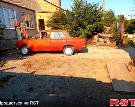 Красный ВАЗ 2101, объемом двигателя 1.2 л и пробегом 300 тыс. км за 250 $, фото 1 на Automoto.ua