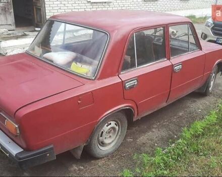 ВАЗ 2101 1972 у Луцьку на Automoto.ua Червоний ВАЗ 2101, об'ємом двигуна 1.29 л та пробігом 500 тис. км за 500 $, фото 2 на Automoto.ua