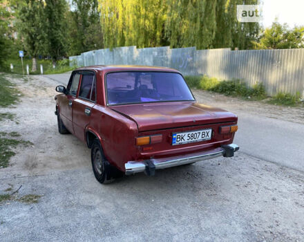 Красный ВАЗ 2101, объемом двигателя 1.2 л и пробегом 199 тыс. км за 451 $, фото 3 на Automoto.ua
