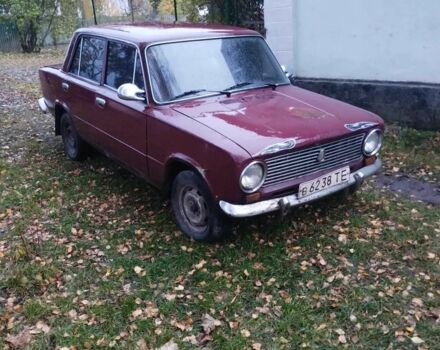 ВАЗ 2101 1972 в Шумск на Automoto.ua Красный ВАЗ 2101, объемом двигателя 1.5 л и пробегом 75 тыс. км за 262 $, фото 9 на Automoto.ua