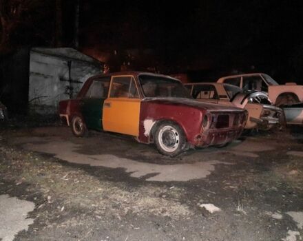 Красный ВАЗ 2101, объемом двигателя 1.5 л и пробегом 1 тыс. км за 800 $, фото 7 на Automoto.ua