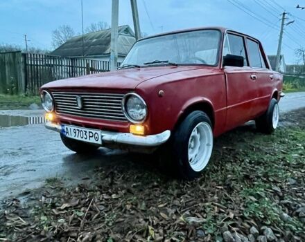 Красный ВАЗ 2101, объемом двигателя 1.2 л и пробегом 300 тыс. км за 713 $, фото 1 на Automoto.ua
