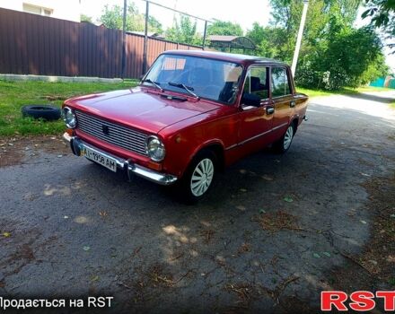 Красный ВАЗ 2101, объемом двигателя 1.2 л и пробегом 200 тыс. км за 400 $, фото 3 на Automoto.ua