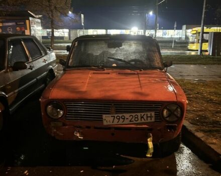 Красный ВАЗ 2101, объемом двигателя 1.5 л и пробегом 666 тыс. км за 167 $, фото 3 на Automoto.ua