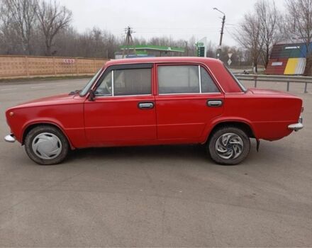 Красный ВАЗ 2101, объемом двигателя 1.5 л и пробегом 2 тыс. км за 569 $, фото 3 на Automoto.ua