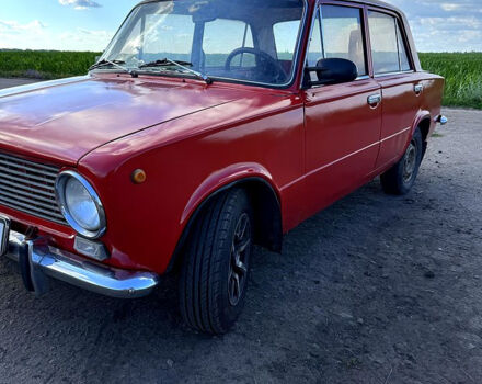 Красный ВАЗ 2101, объемом двигателя 1.2 л и пробегом 200 тыс. км за 630 $, фото 1 на Automoto.ua