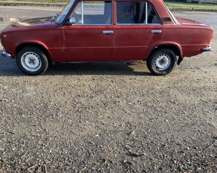 Красный ВАЗ 2101, объемом двигателя 1.2 л и пробегом 200 тыс. км за 426 $, фото 2 на Automoto.ua