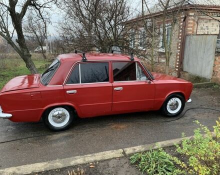Красный ВАЗ 2101, объемом двигателя 1.2 л и пробегом 30 тыс. км за 590 $, фото 1 на Automoto.ua