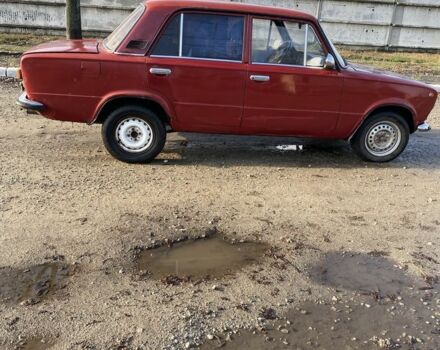 Красный ВАЗ 2101, объемом двигателя 1.2 л и пробегом 200 тыс. км за 426 $, фото 5 на Automoto.ua