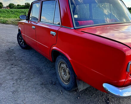 Красный ВАЗ 2101, объемом двигателя 1.2 л и пробегом 200 тыс. км за 630 $, фото 2 на Automoto.ua