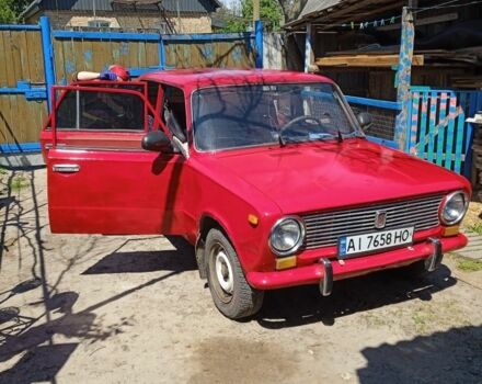 Красный ВАЗ 2101, объемом двигателя 0.12 л и пробегом 10 тыс. км за 345 $, фото 3 на Automoto.ua