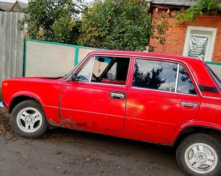Красный ВАЗ 2101, объемом двигателя 1.6 л и пробегом 0 тыс. км за 220 $, фото 2 на Automoto.ua