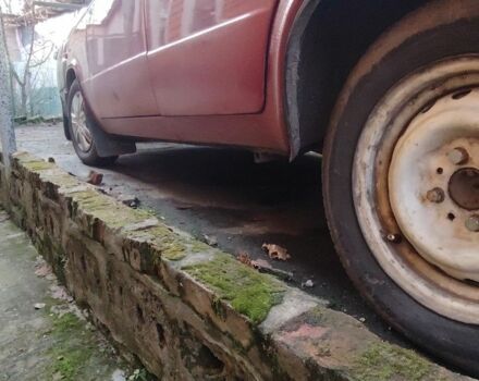 Красный ВАЗ 2101, объемом двигателя 0 л и пробегом 99 тыс. км за 400 $, фото 2 на Automoto.ua