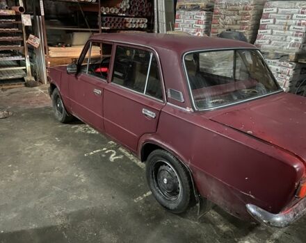 Красный ВАЗ 2101, объемом двигателя 1.3 л и пробегом 213 тыс. км за 355 $, фото 1 на Automoto.ua