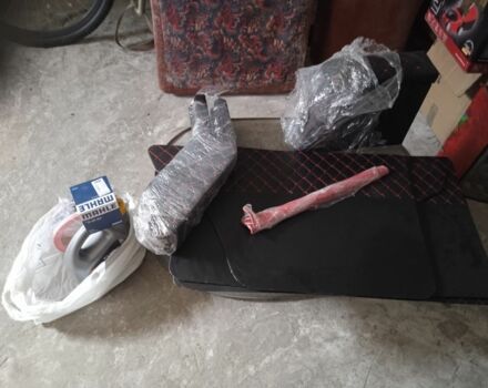 Красный ВАЗ 2101, объемом двигателя 1.3 л и пробегом 896 тыс. км за 310 $, фото 5 на Automoto.ua