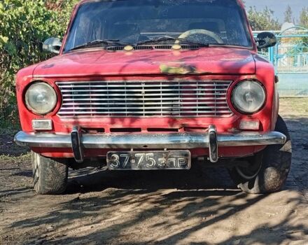 Красный ВАЗ 2101, объемом двигателя 1.5 л и пробегом 2 тыс. км за 286 $, фото 2 на Automoto.ua