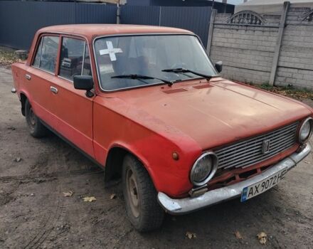 Красный ВАЗ 2101, объемом двигателя 1.2 л и пробегом 150 тыс. км за 384 $, фото 3 на Automoto.ua