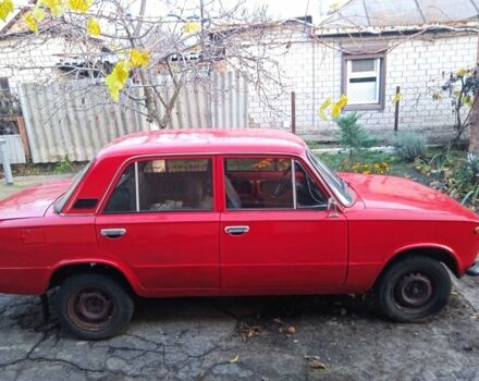 Красный ВАЗ 2101, объемом двигателя 1.3 л и пробегом 896 тыс. км за 310 $, фото 1 на Automoto.ua