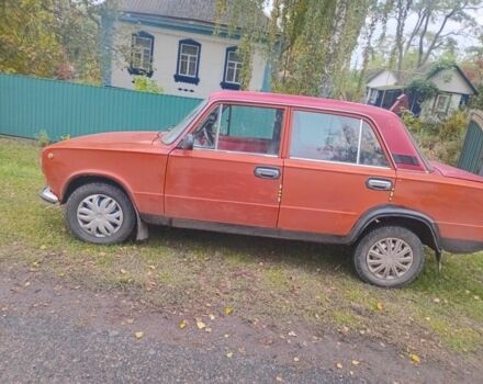 ВАЗ 2101 1976 в Золотоноше на Automoto.ua Красный ВАЗ 2101, объемом двигателя 1.3 л и пробегом 372 тыс. км за 454 $, фото 6 на Automoto.ua