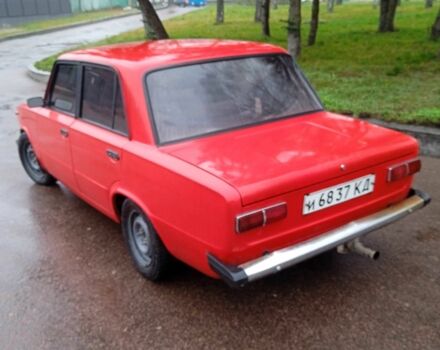 Красный ВАЗ 2101, объемом двигателя 1.5 л и пробегом 150 тыс. км за 999 $, фото 3 на Automoto.ua