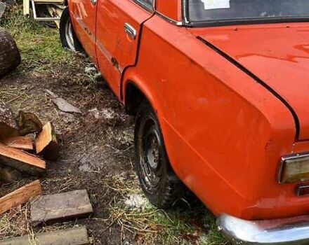 Красный ВАЗ 2101, объемом двигателя 1.3 л и пробегом 80 тыс. км за 233 $, фото 2 на Automoto.ua