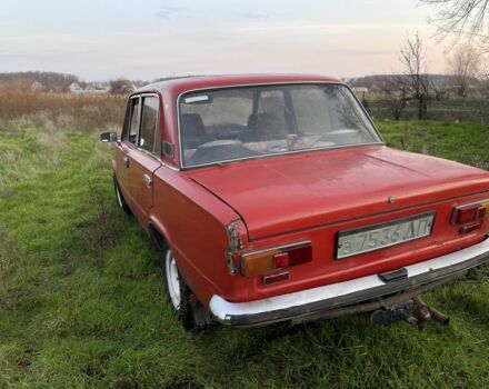 Красный ВАЗ 2101, объемом двигателя 1.3 л и пробегом 400 тыс. км за 354 $, фото 3 на Automoto.ua