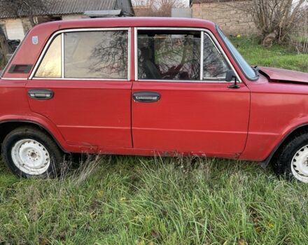 Красный ВАЗ 2101, объемом двигателя 1.3 л и пробегом 400 тыс. км за 354 $, фото 1 на Automoto.ua