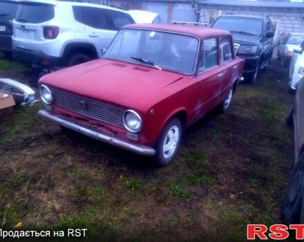 Красный ВАЗ 2101, объемом двигателя 1.2 л и пробегом 100 тыс. км за 300 $, фото 1 на Automoto.ua