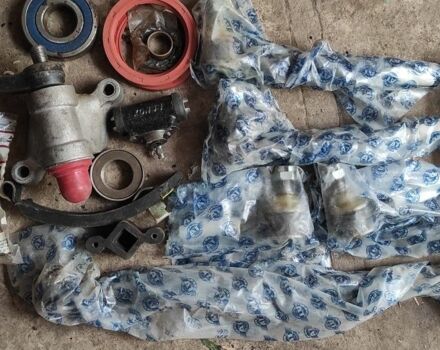 Красный ВАЗ 2101, объемом двигателя 1.1 л и пробегом 3 тыс. км за 1184 $, фото 4 на Automoto.ua