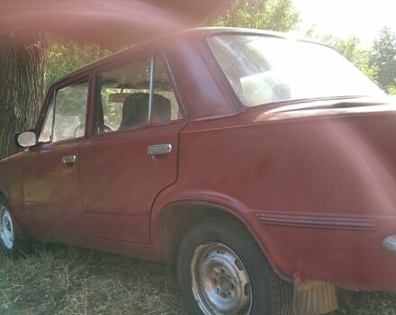 ВАЗ 2101 1979 в Сумах на Automoto.ua Красный ВАЗ 2101, объемом двигателя 0 л и пробегом 300 тыс. км за 481 $, фото 2 на Automoto.ua