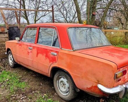 Красный ВАЗ 2101, объемом двигателя 1.2 л и пробегом 5 тыс. км за 378 $, фото 5 на Automoto.ua