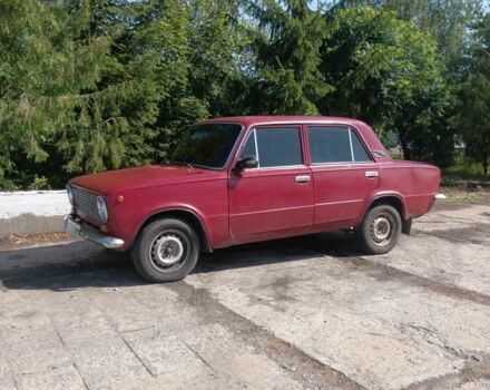 Красный ВАЗ 2101, объемом двигателя 1.3 л и пробегом 9 тыс. км за 558 $, фото 2 на Automoto.ua