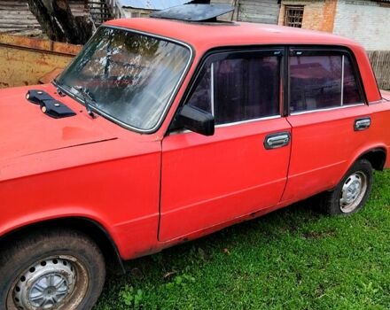 Красный ВАЗ 2101, объемом двигателя 1.6 л и пробегом 100 тыс. км за 260 $, фото 4 на Automoto.ua