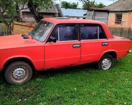 Красный ВАЗ 2101, объемом двигателя 1.6 л и пробегом 100 тыс. км за 260 $, фото 3 на Automoto.ua