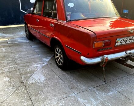 Красный ВАЗ 2101, объемом двигателя 1.3 л и пробегом 180 тыс. км за 530 $, фото 1 на Automoto.ua