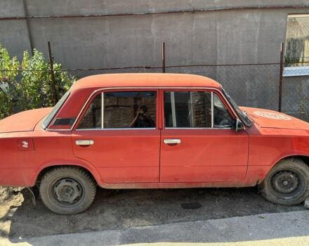 Красный ВАЗ 2101, объемом двигателя 1.3 л и пробегом 100 тыс. км за 412 $, фото 1 на Automoto.ua