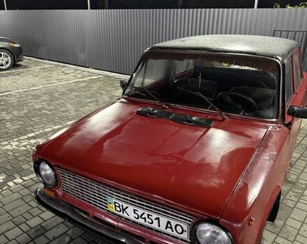 Красный ВАЗ 2101, объемом двигателя 1.3 л и пробегом 71 тыс. км за 504 $, фото 1 на Automoto.ua