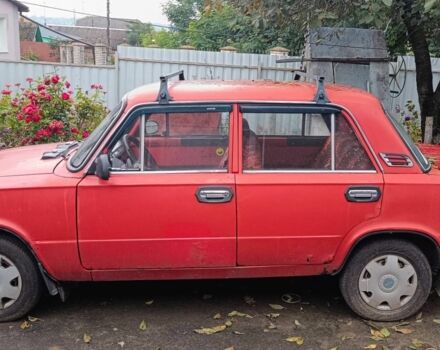 ВАЗ 2101 1980 в Хмельницком на Automoto.ua Красный ВАЗ 2101, объемом двигателя 0 л и пробегом 300 тыс. км за 700 $, фото 1 на Automoto.ua