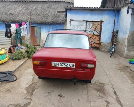 Красный ВАЗ 2101, объемом двигателя 1 л и пробегом 329 тыс. км за 450 $, фото 3 на Automoto.ua