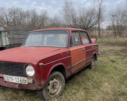 Красный ВАЗ 2101, объемом двигателя 1.3 л и пробегом 200 тыс. км за 286 $, фото 1 на Automoto.ua