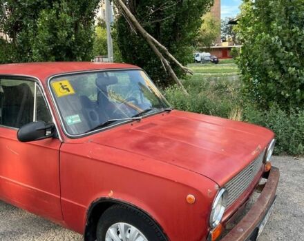 Красный ВАЗ 2101, объемом двигателя 1.3 л и пробегом 200 тыс. км за 450 $, фото 2 на Automoto.ua