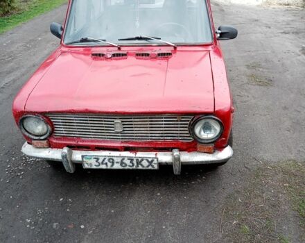 Красный ВАЗ 2101, объемом двигателя 1 л и пробегом 150 тыс. км за 359 $, фото 3 на Automoto.ua