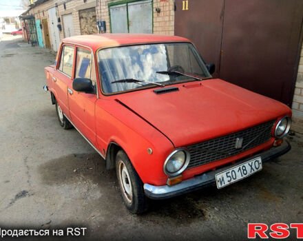 Красный ВАЗ 2101, объемом двигателя 1.3 л и пробегом 0 тыс. км за 700 $, фото 2 на Automoto.ua