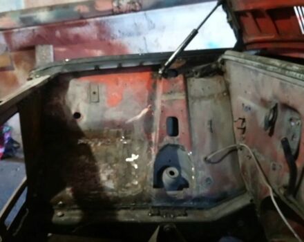 Красный ВАЗ 2101, объемом двигателя 0 л и пробегом 1 тыс. км за 2000 $, фото 5 на Automoto.ua