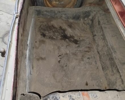 Красный ВАЗ 2101, объемом двигателя 0 л и пробегом 142 тыс. км за 356 $, фото 4 на Automoto.ua