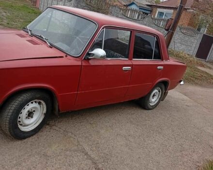 Красный ВАЗ 2101, объемом двигателя 1 л и пробегом 1000 тыс. км за 357 $, фото 3 на Automoto.ua