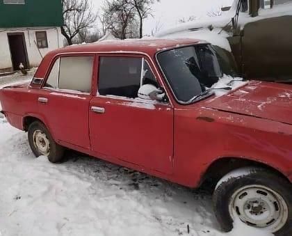 ВАЗ 2101 1985 в Хмельницком на Automoto.ua Красный ВАЗ 2101, объемом двигателя 1 л и пробегом 1 тыс. км за 238 $, фото 1 на Automoto.ua