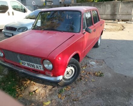 Красный ВАЗ 2101, объемом двигателя 10 л и пробегом 999 тыс. км за 357 $, фото 5 на Automoto.ua